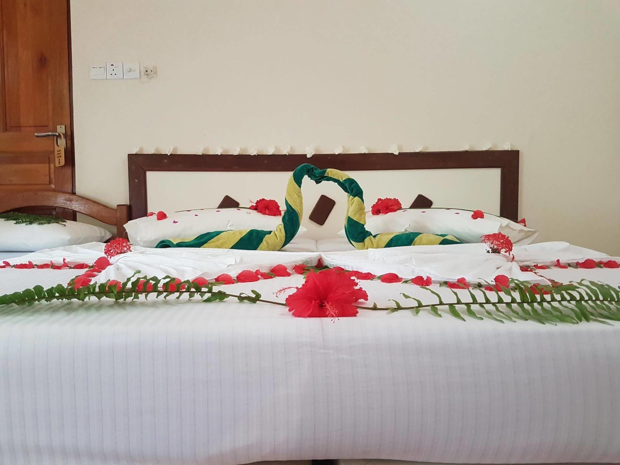 Fulidhoo La Perla Guest House Exterior foto